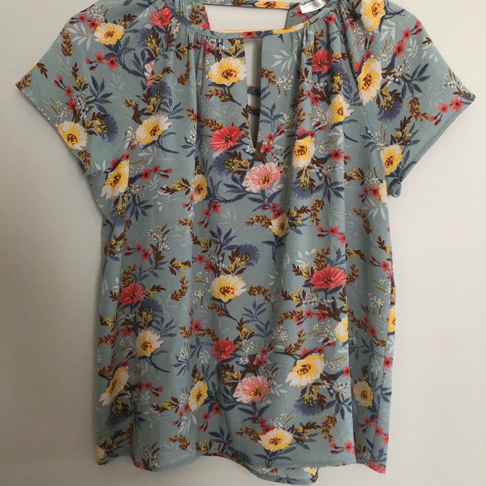 fun 2 fun Floral Top bought off ModCloth